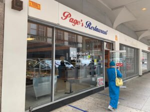 Pages Restaurant On the Mall